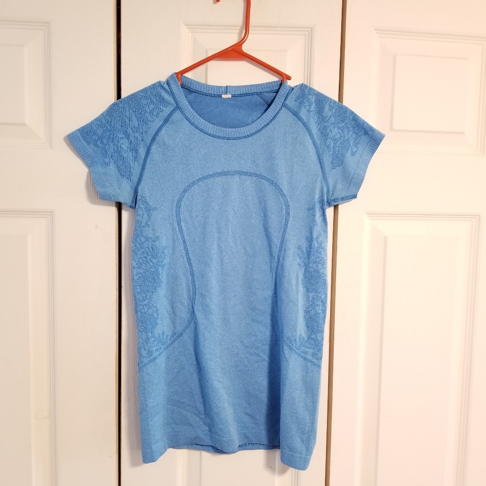 Lululemon i am a runner short sleeve top 6 shirt